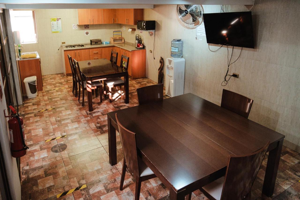 Di Giorgio Hostal Antofagasta Buitenkant foto