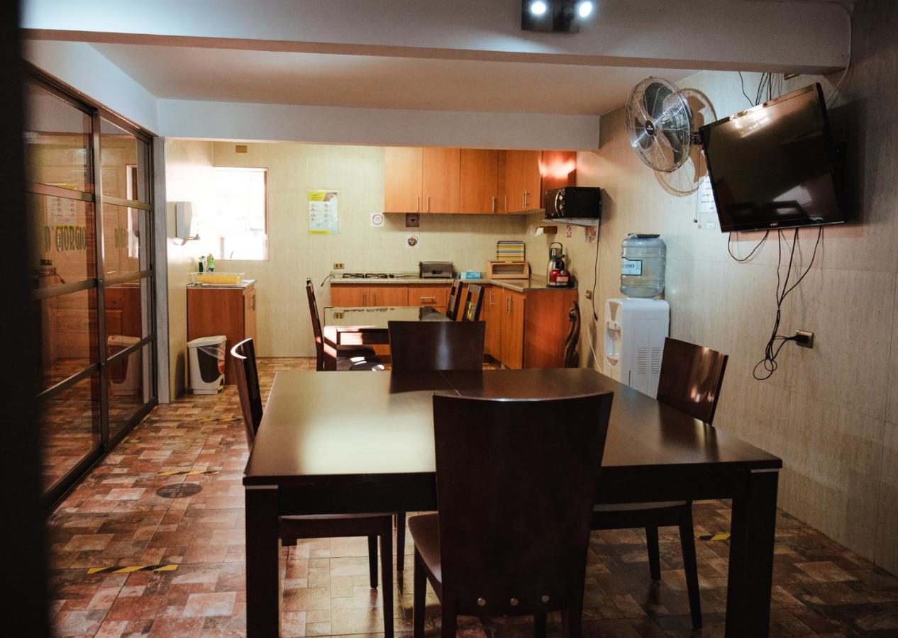 Di Giorgio Hostal Antofagasta Buitenkant foto